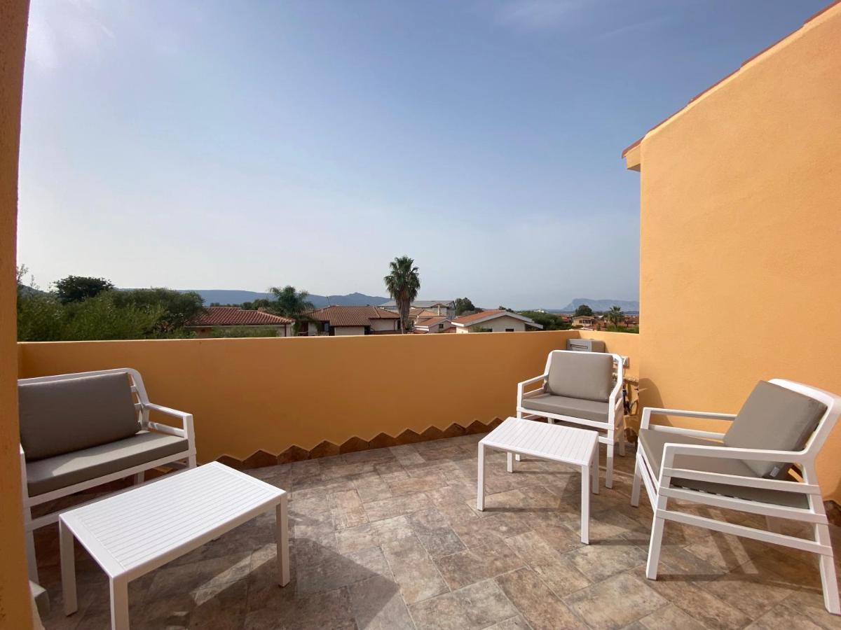 Punto Zero Rooms San Teodoro  Exteriör bild