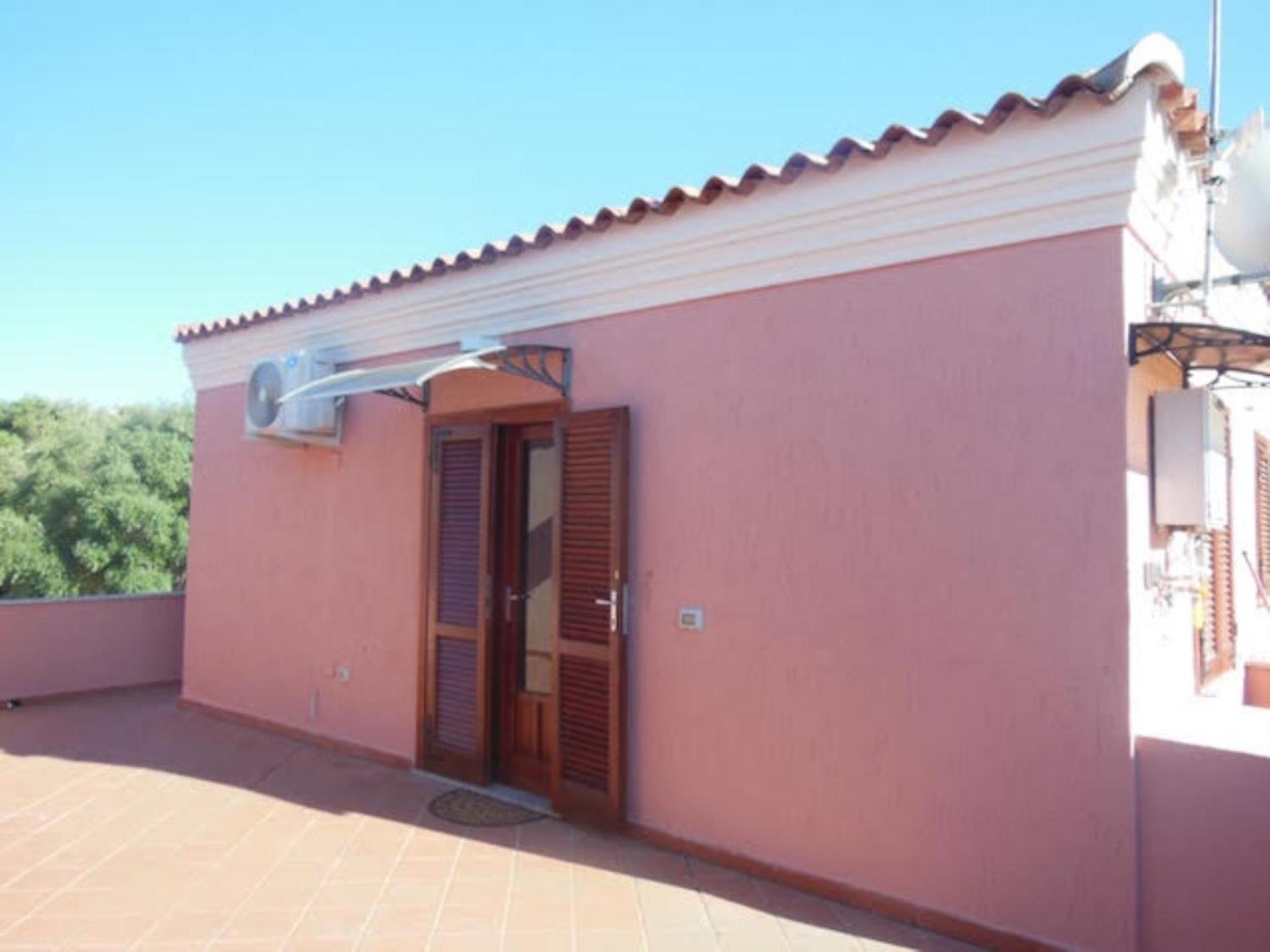 Punto Zero Rooms San Teodoro  Exteriör bild