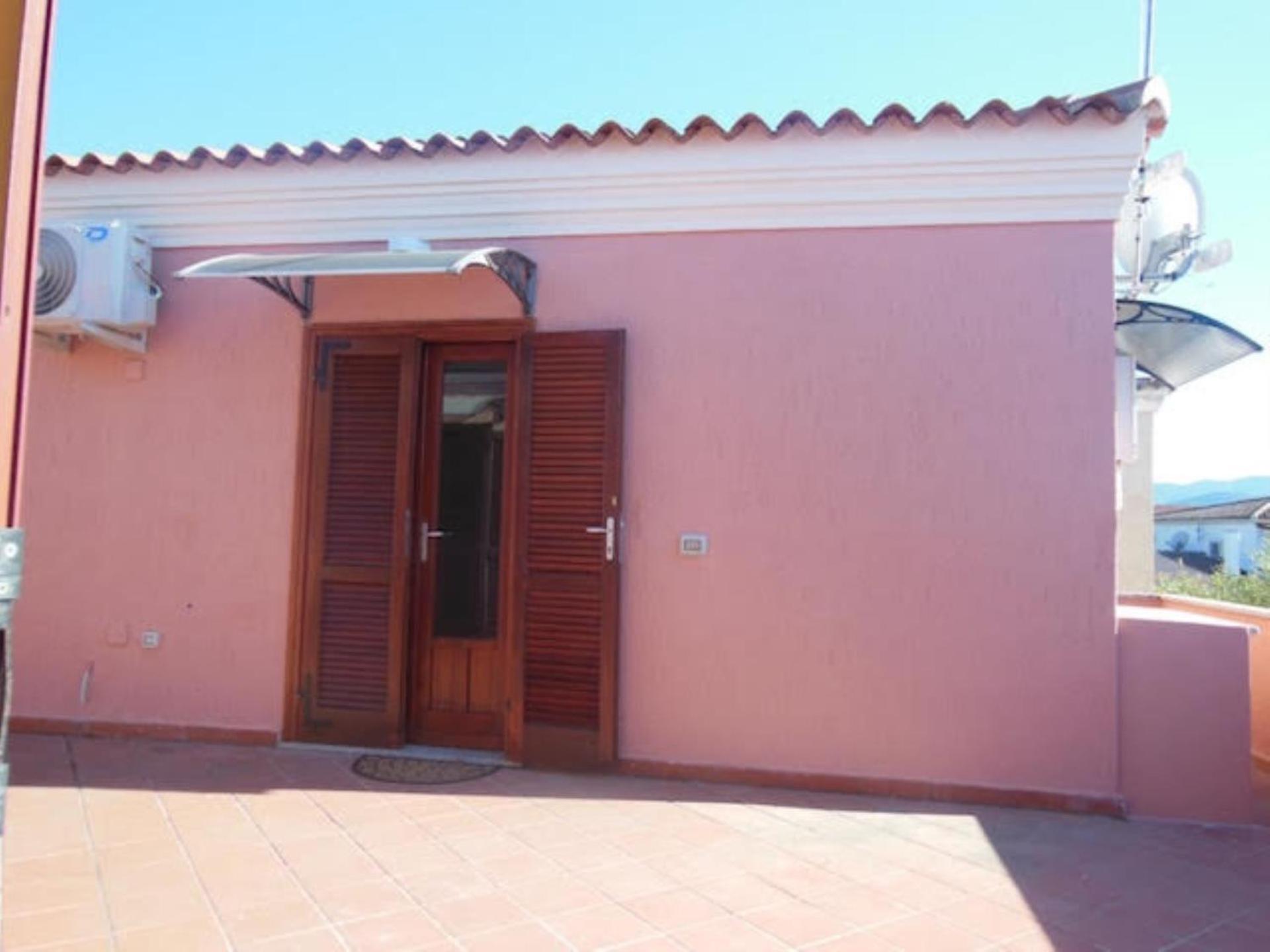 Punto Zero Rooms San Teodoro  Exteriör bild