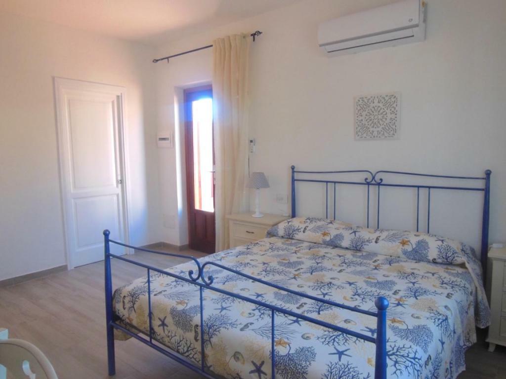 Punto Zero Rooms San Teodoro  Exteriör bild